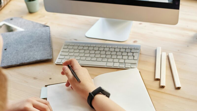 How to Use Online Courses to Supplement Your Homeschool Curriculum
